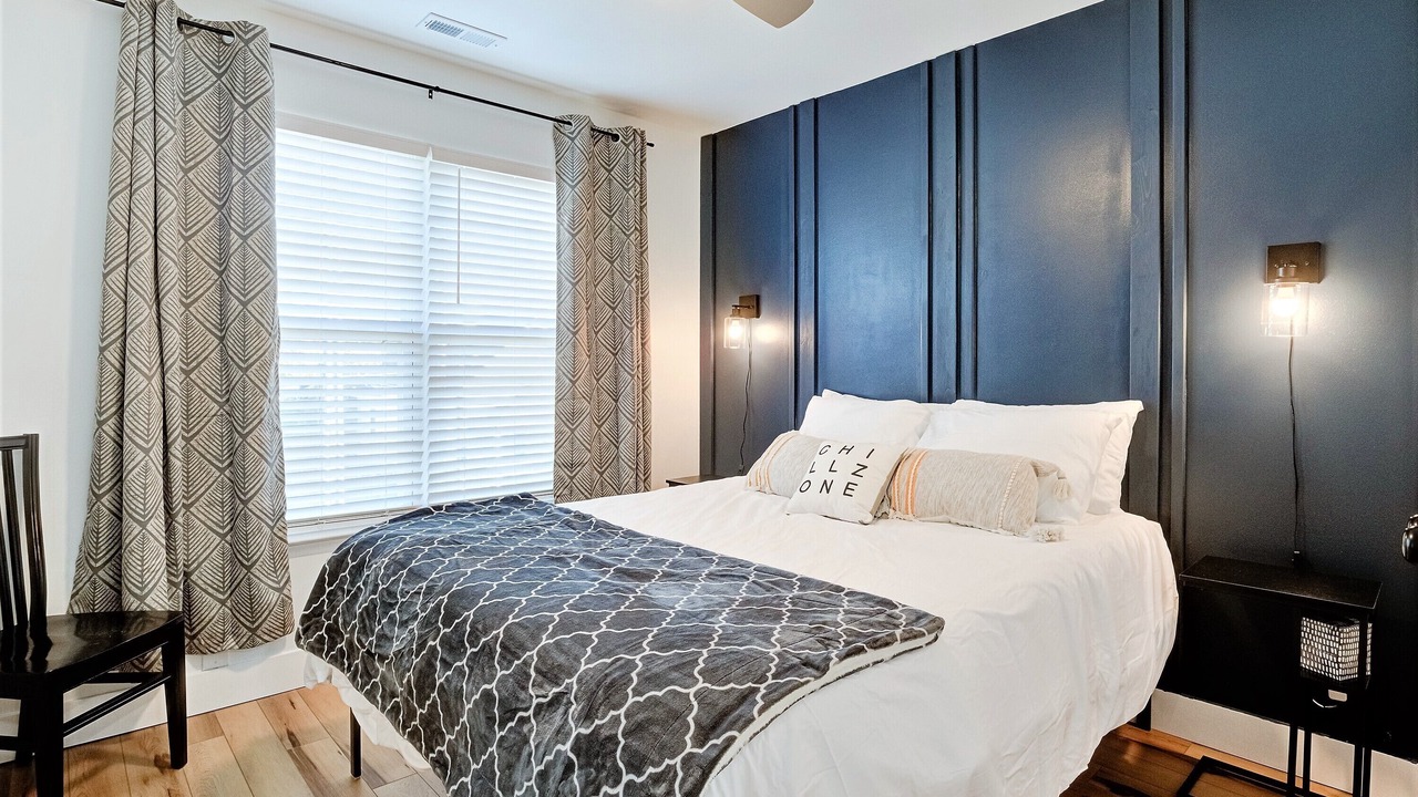 Photo of Bedroom in Downtown