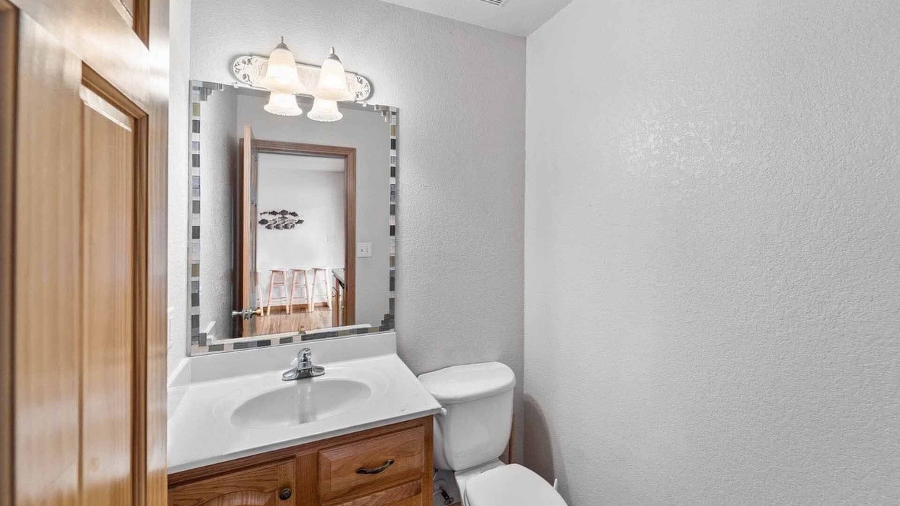 Photo of Bathroom in Waves