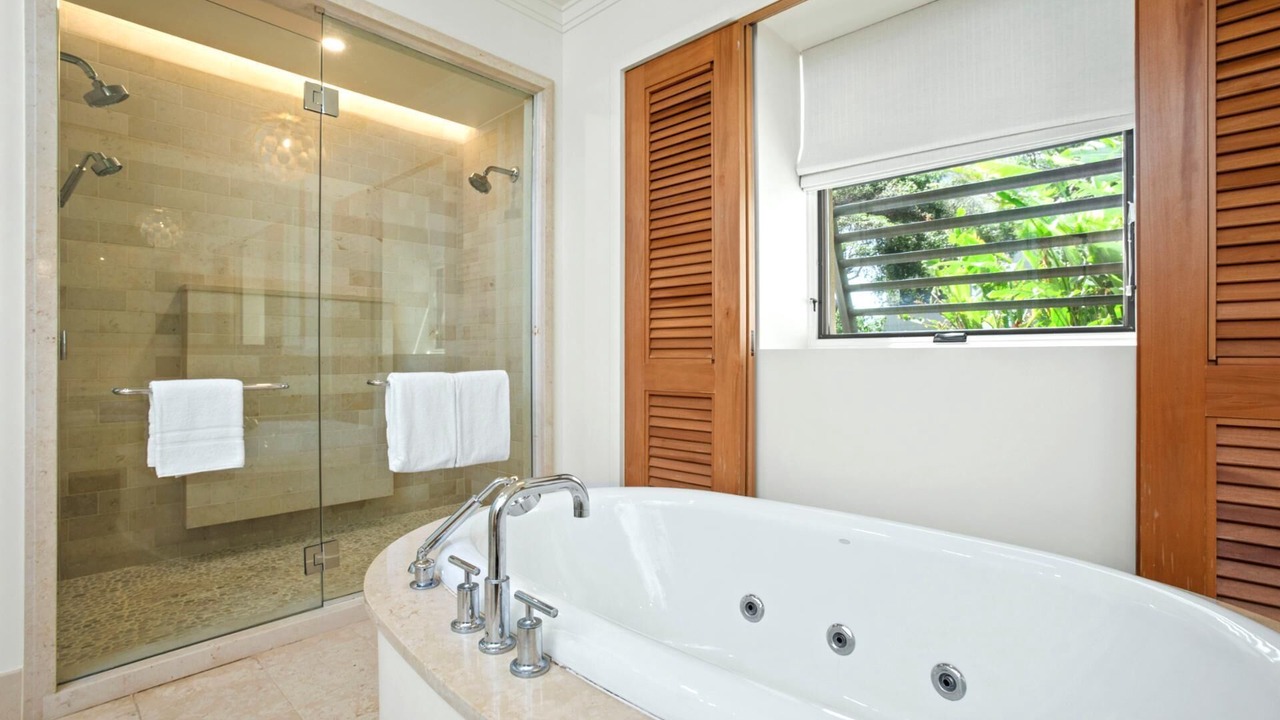 Photo of Bathroom in Montage Kapalua Bay