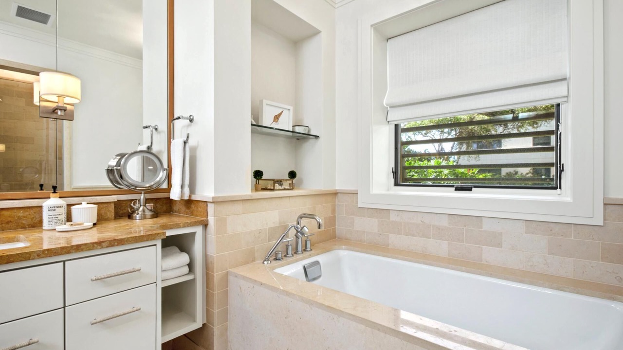 Photo of Bathroom in Montage Kapalua Bay
