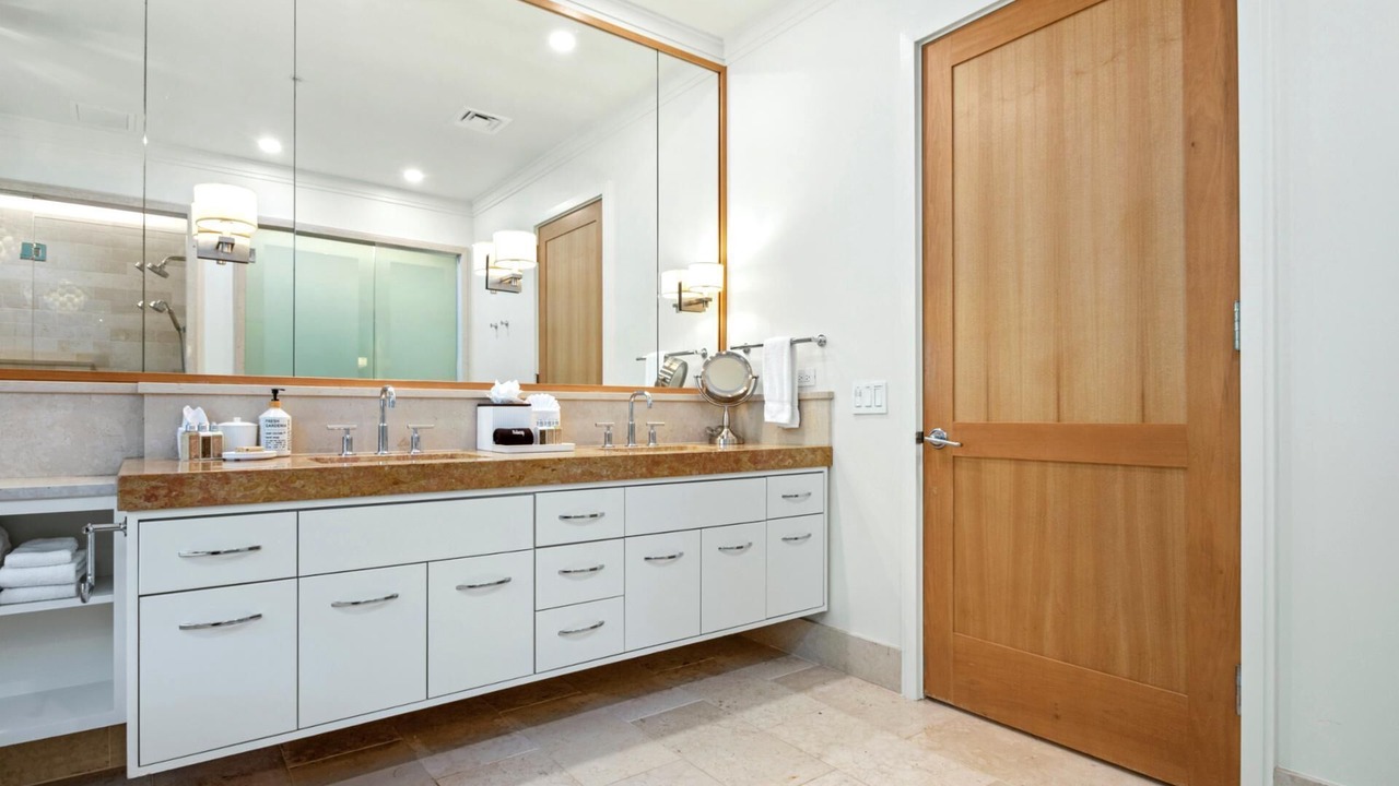 Photo of Bathroom in Montage Kapalua Bay