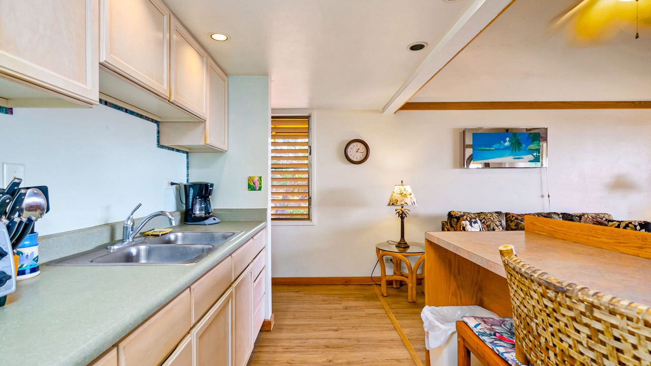 Photo of Kitchen in Maunaloa