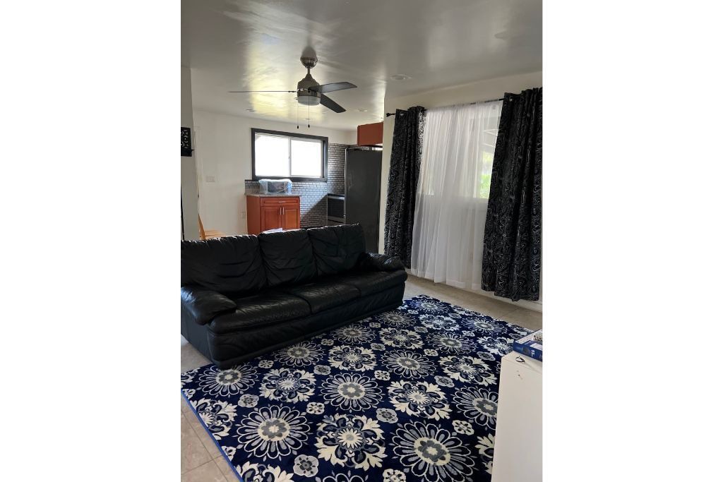 Photo of Livingroom in Waianae