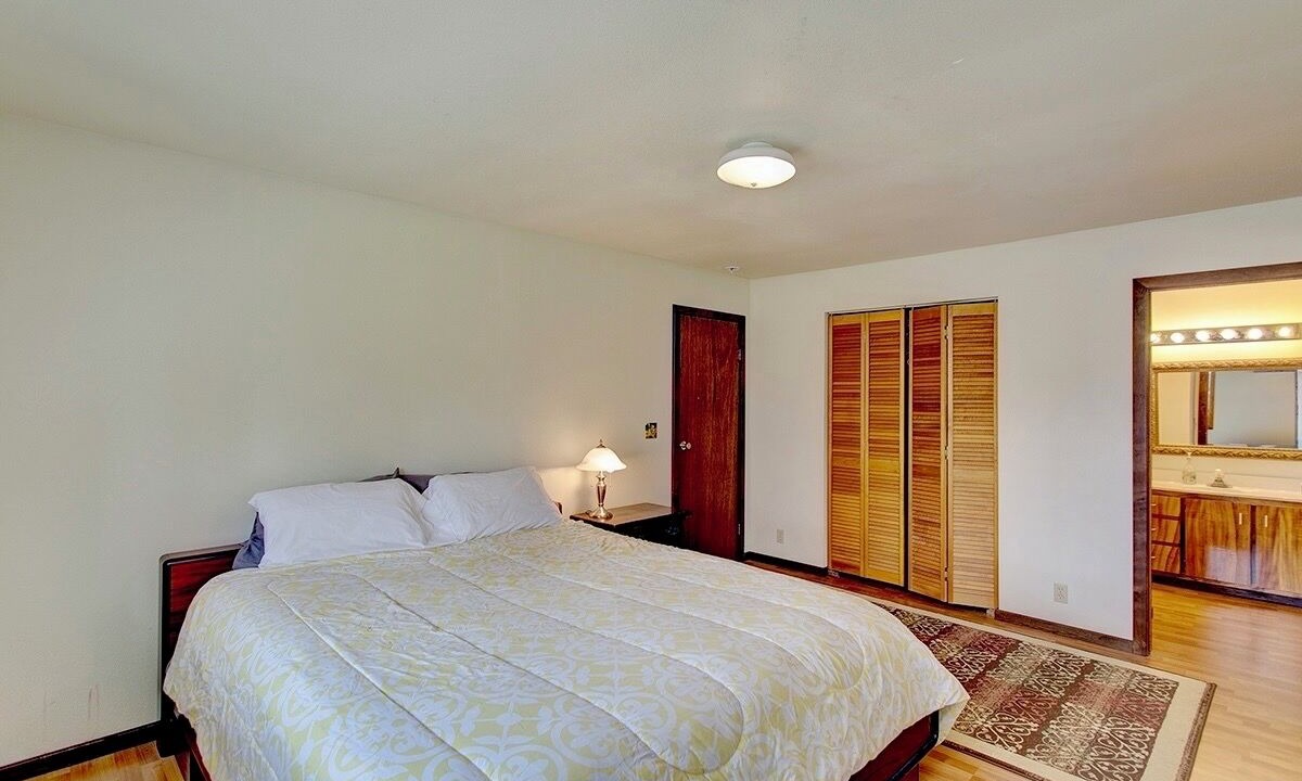 Photo of Bedroom in Volcano