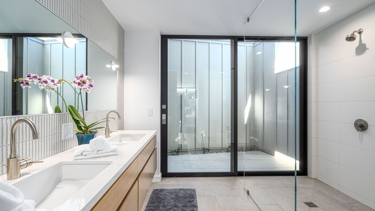 Photo of Bathroom in Paia