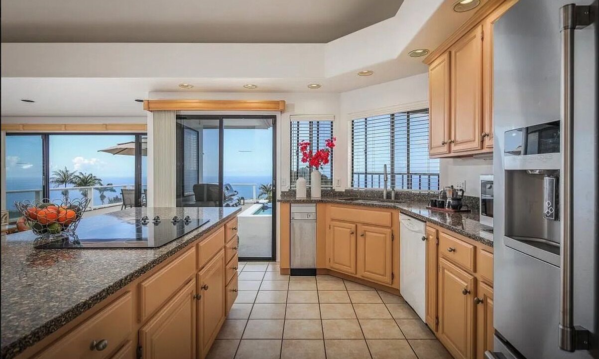 Photo of Kitchen in Holualoa