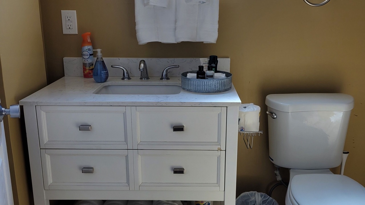 Photo of Bathroom in Makaha