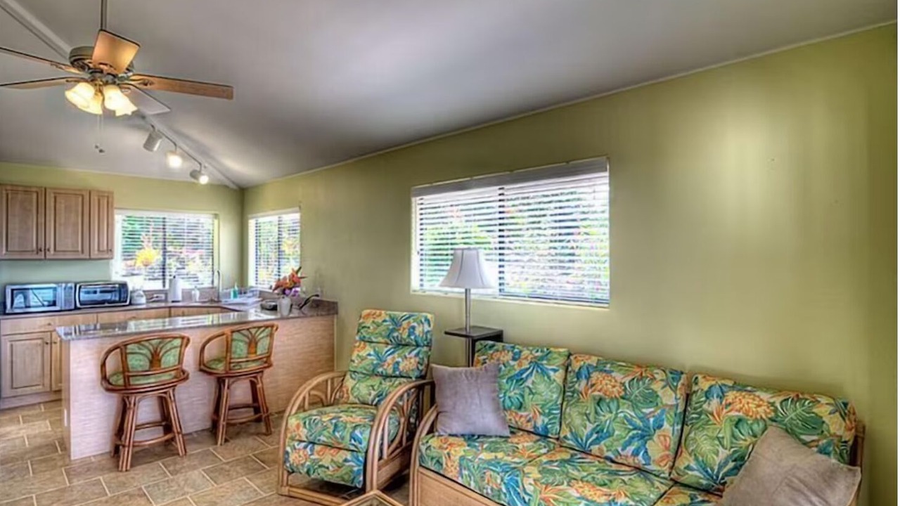 Photo of Livingroom in Holualoa