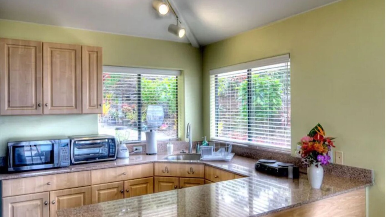 Photo of Kitchen in Holualoa