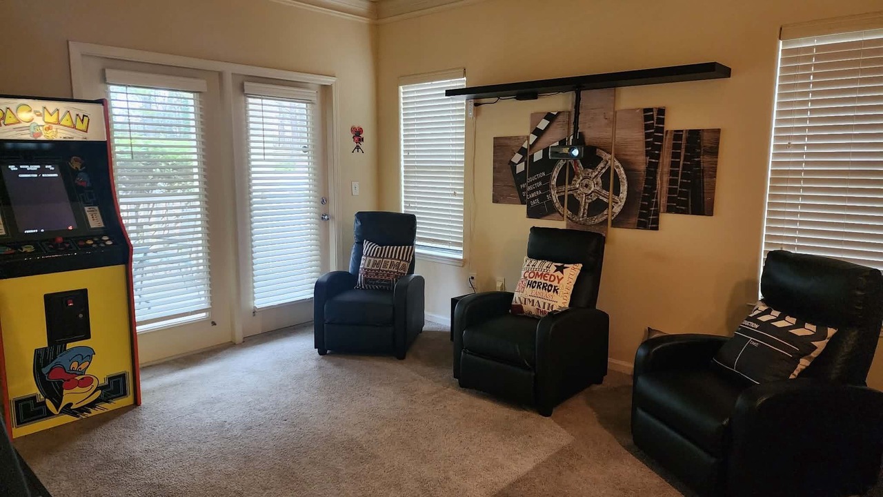 Photo of Bedroom in Executive Park