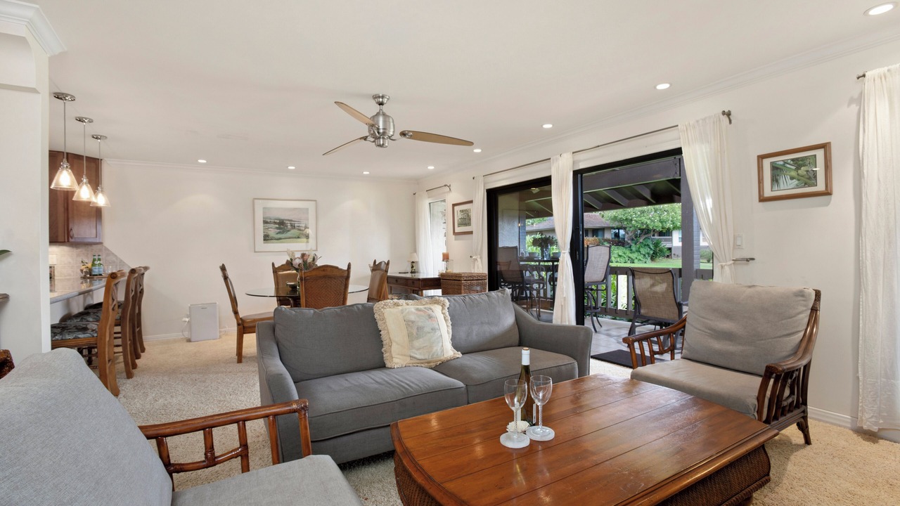 Photo of Livingroom in Kaanapali