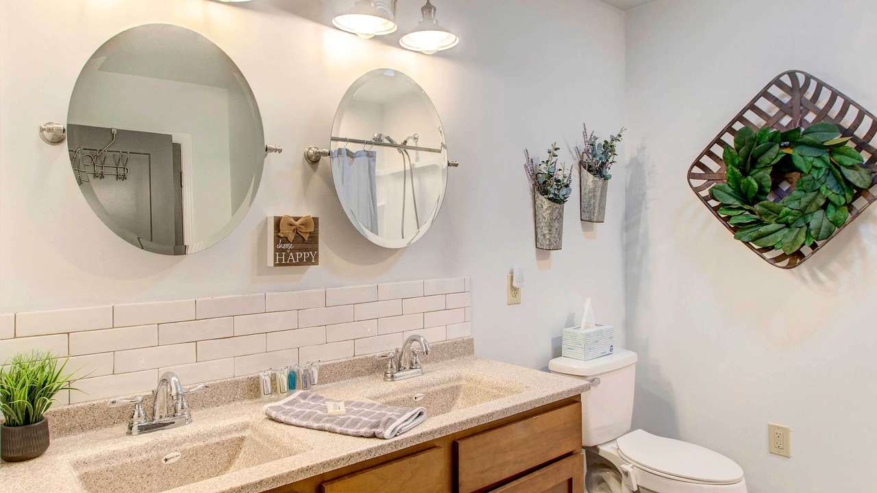 Photo of Bathroom in Wray