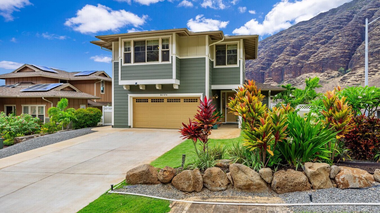Photo of Outdoor in Makaha Valley