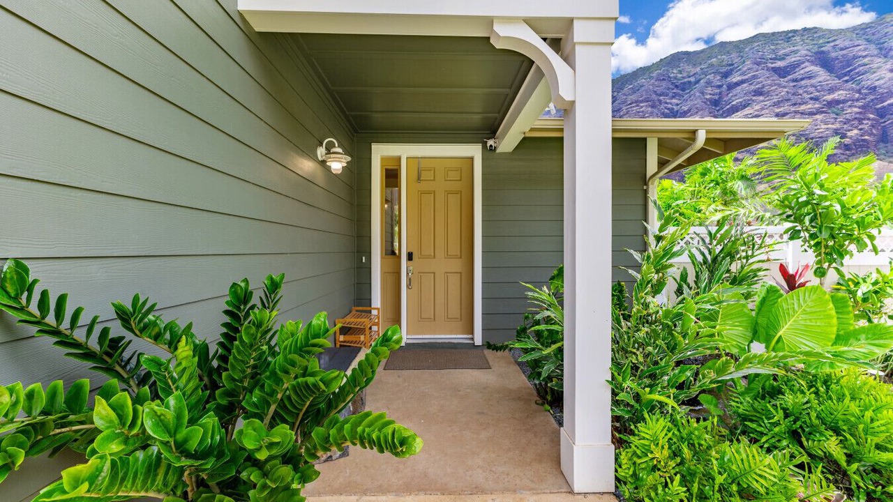 Photo of Outdoor in Makaha Valley