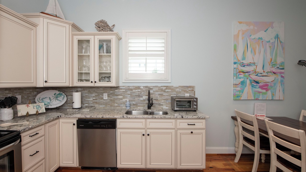 Photo of Bedroom in Atlantic Beach