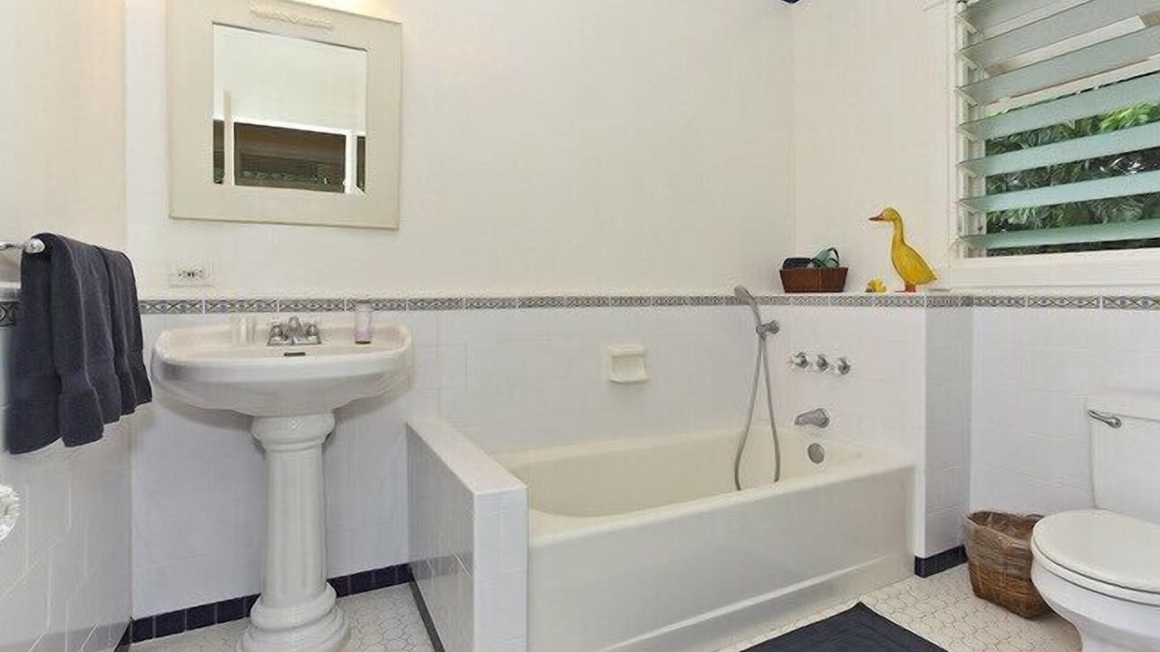 Photo of Bathroom in Coconut Grove