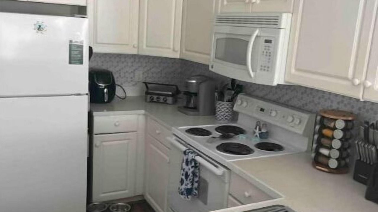 Photo of Kitchen in Longs