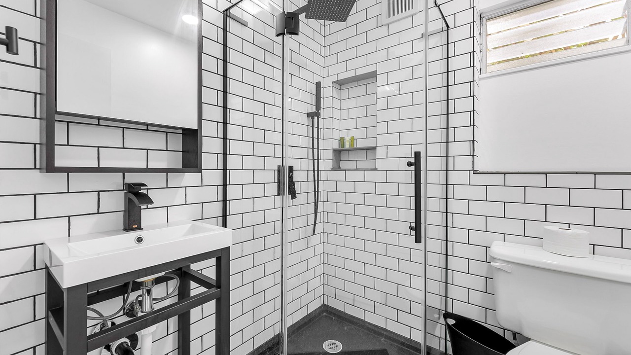Photo of Bathroom in Hawaii Kai