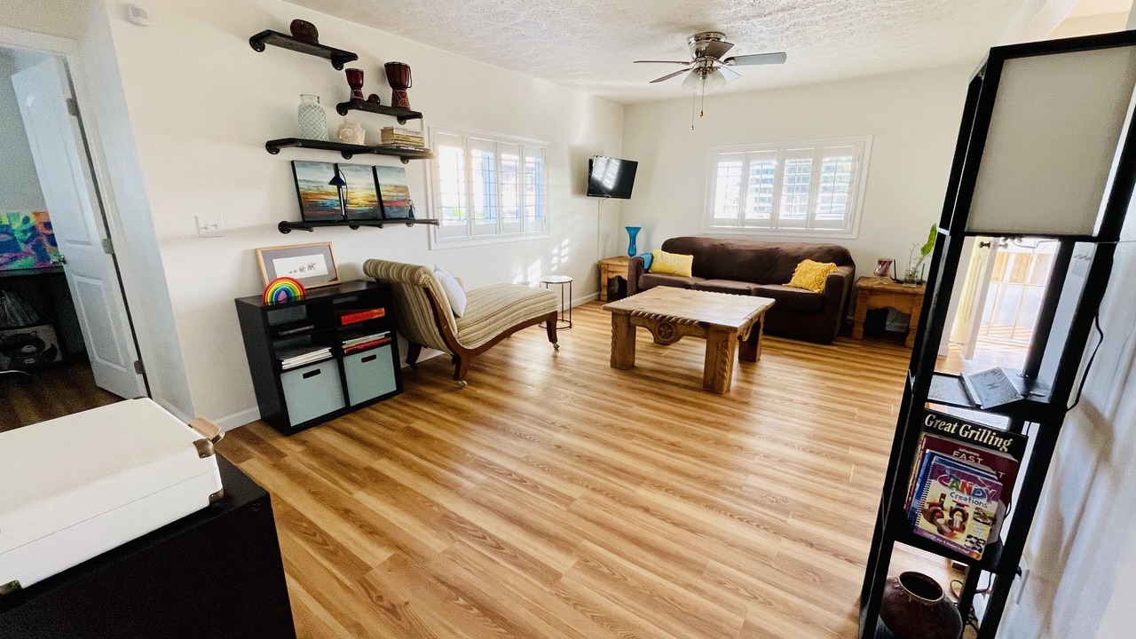 Photo of Livingroom in Nanakuli