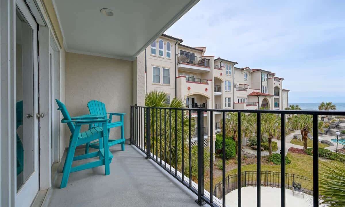 Photo of Patio Balcony in North Topsail Beach