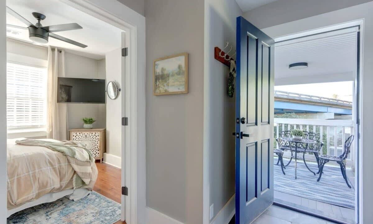 Photo of Bedroom in Old West Broad Neighborhood