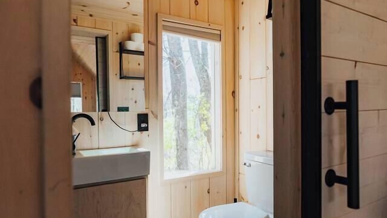 Photo of Bathroom in Swannanoa