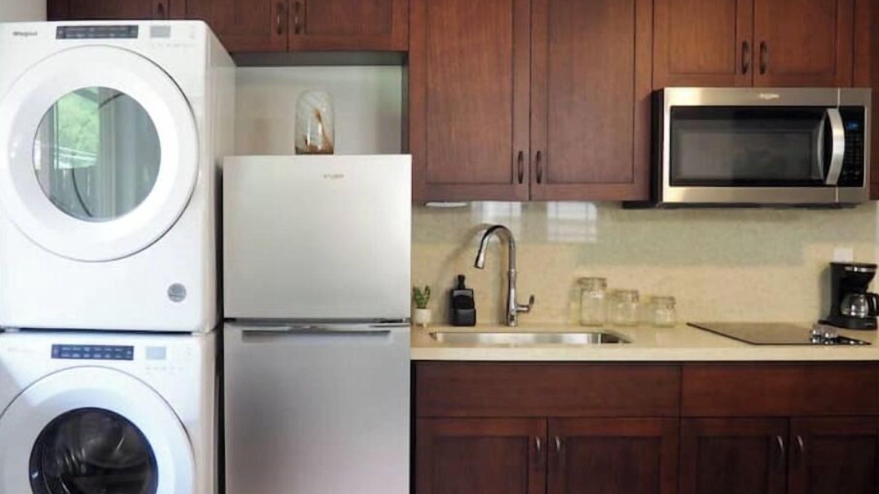 Photo of Kitchen in Makaha Valley
