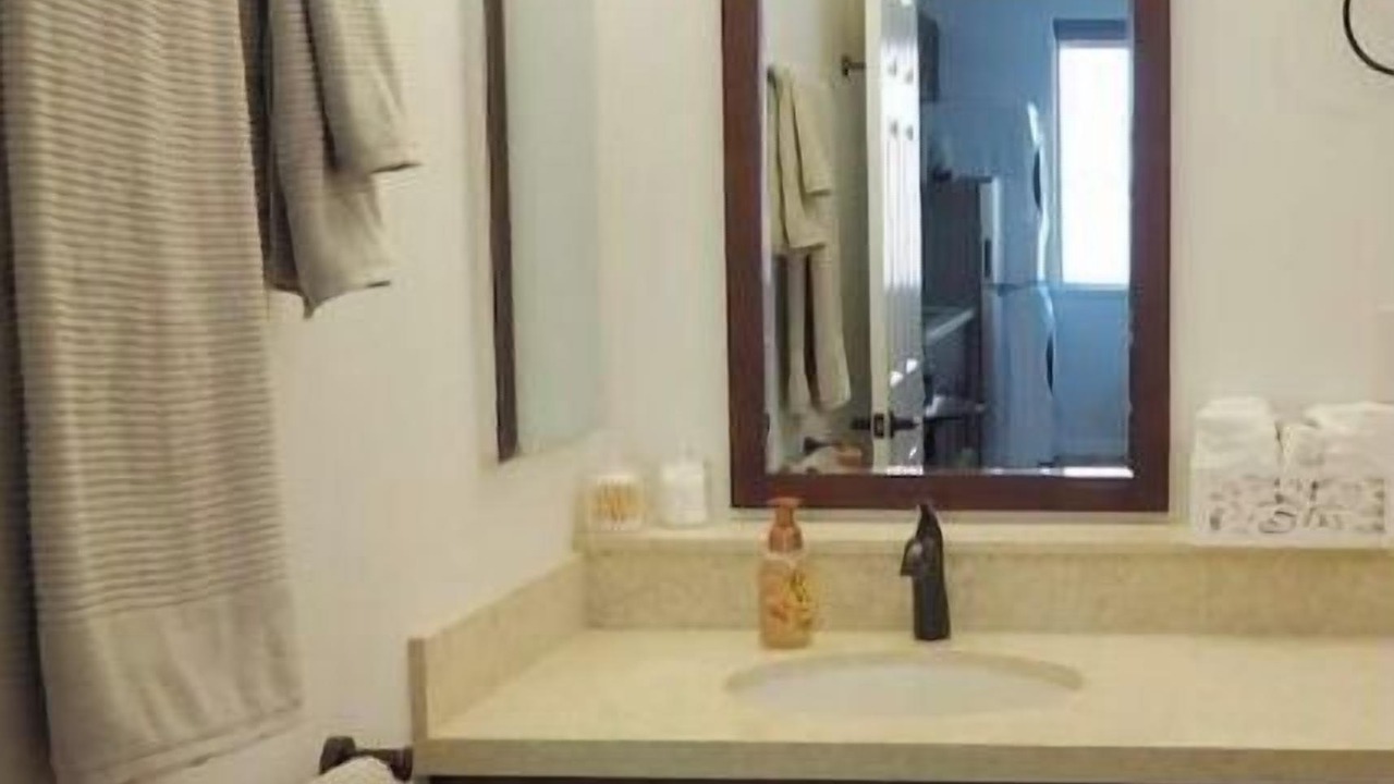 Photo of Bathroom in Makaha Valley