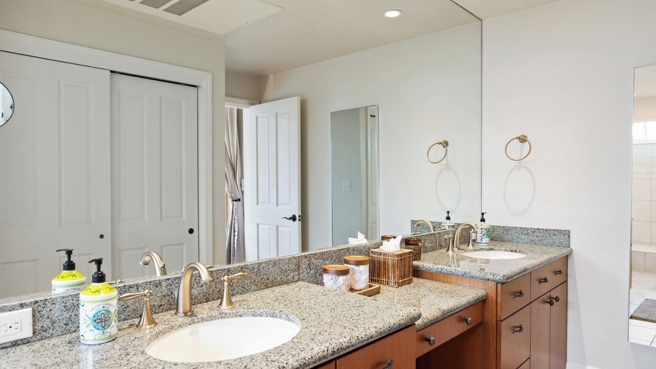 Photo of Bathroom in Montage Kapalua Bay