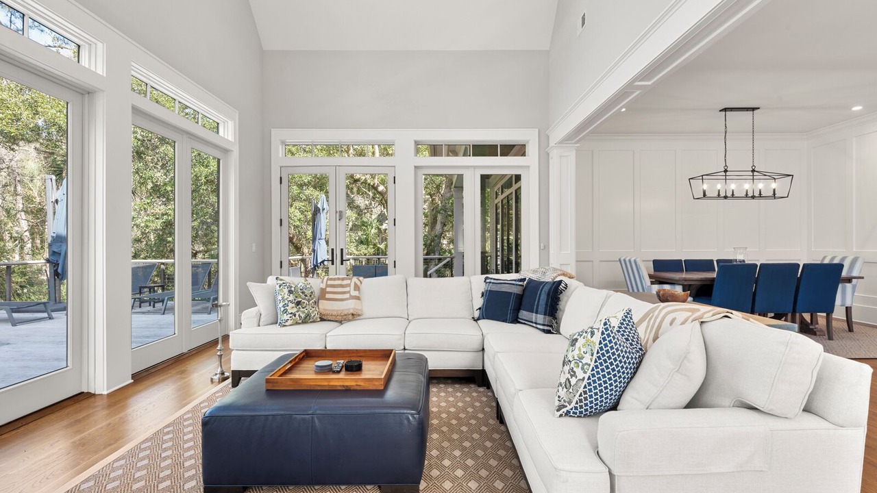 Photo of Livingroom in Vanderhorst Plantation