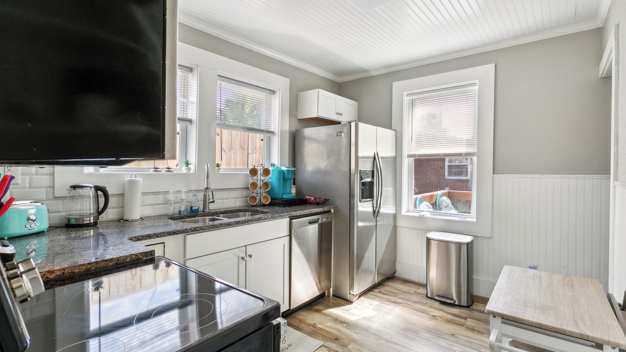 Photo of Kitchen in Buckroe Beach