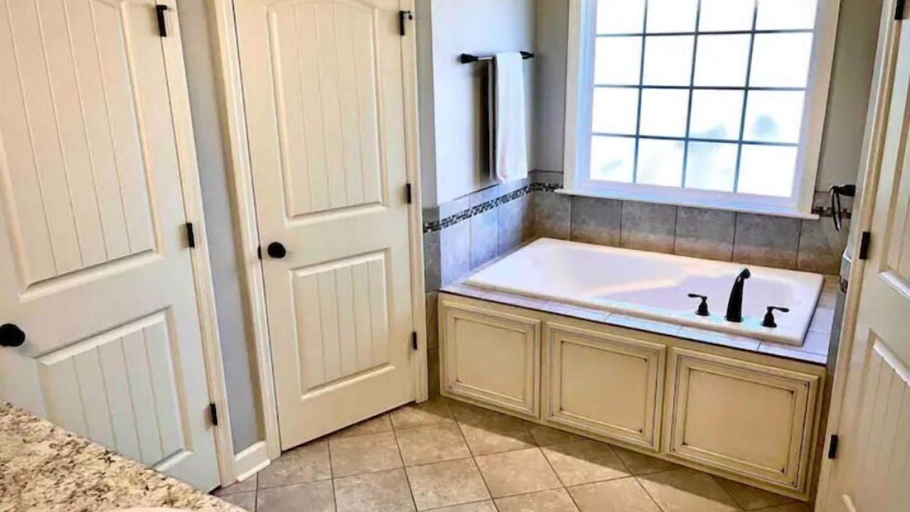 Photo of Bathroom in Hahira
