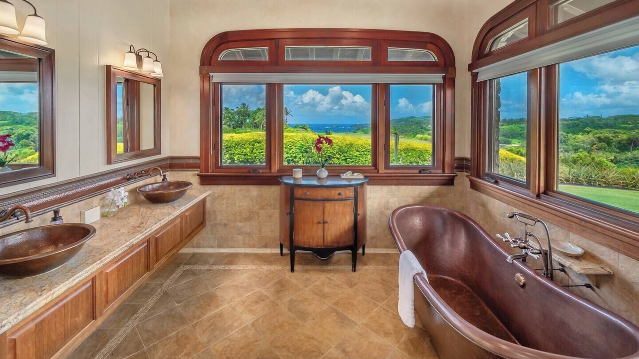 Photo of Bathroom in Kalihiwai