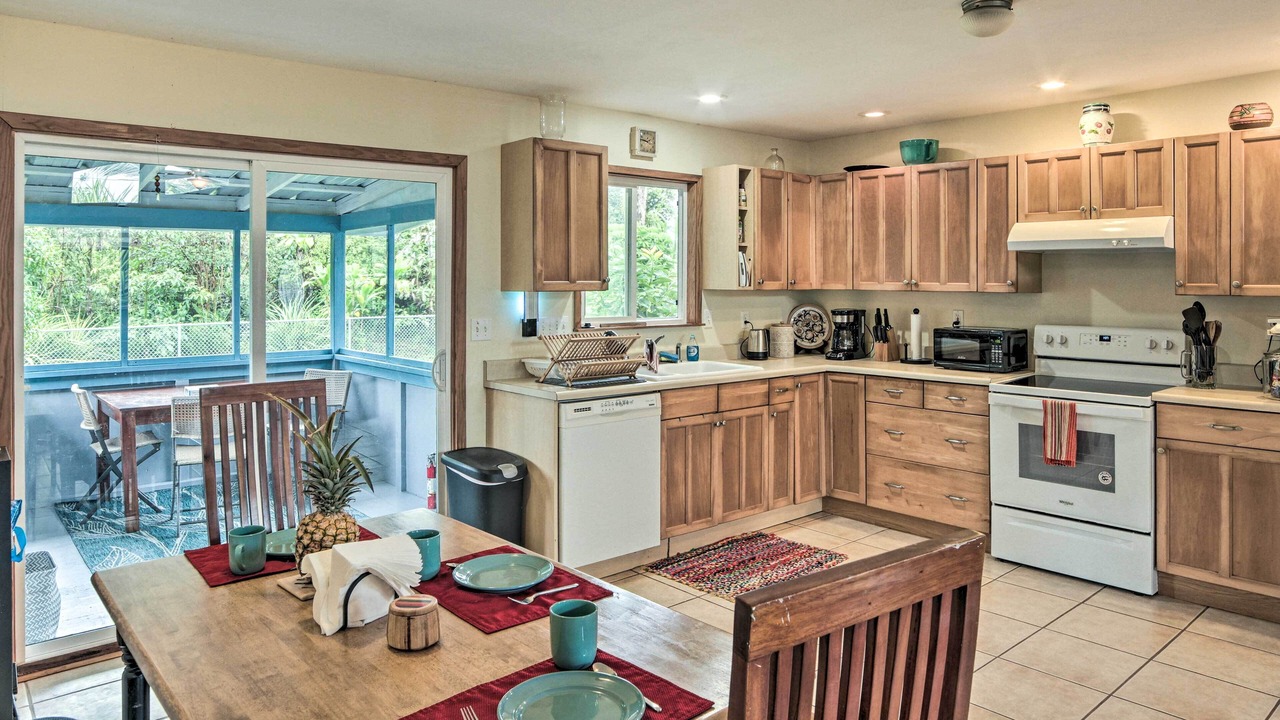 Photo of Kitchen in Ainaloa