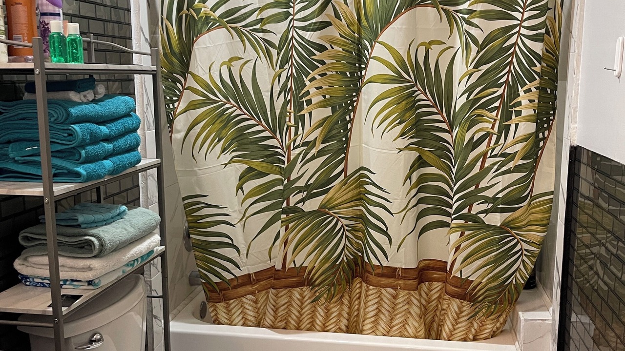 Photo of Bathroom in Waianae