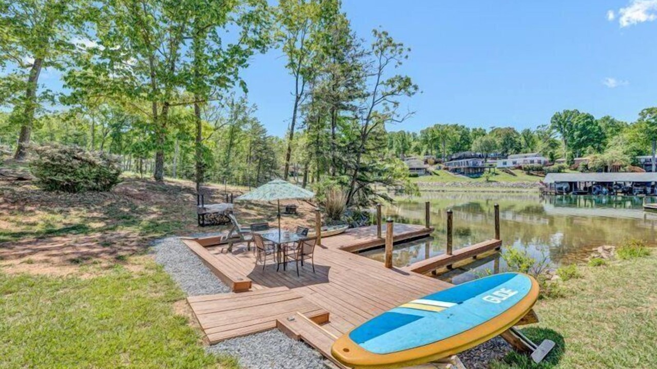 Photo of Outdoor in Huddleston