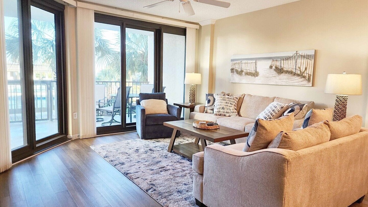 Photo of Livingroom in Litchfield by the Sea