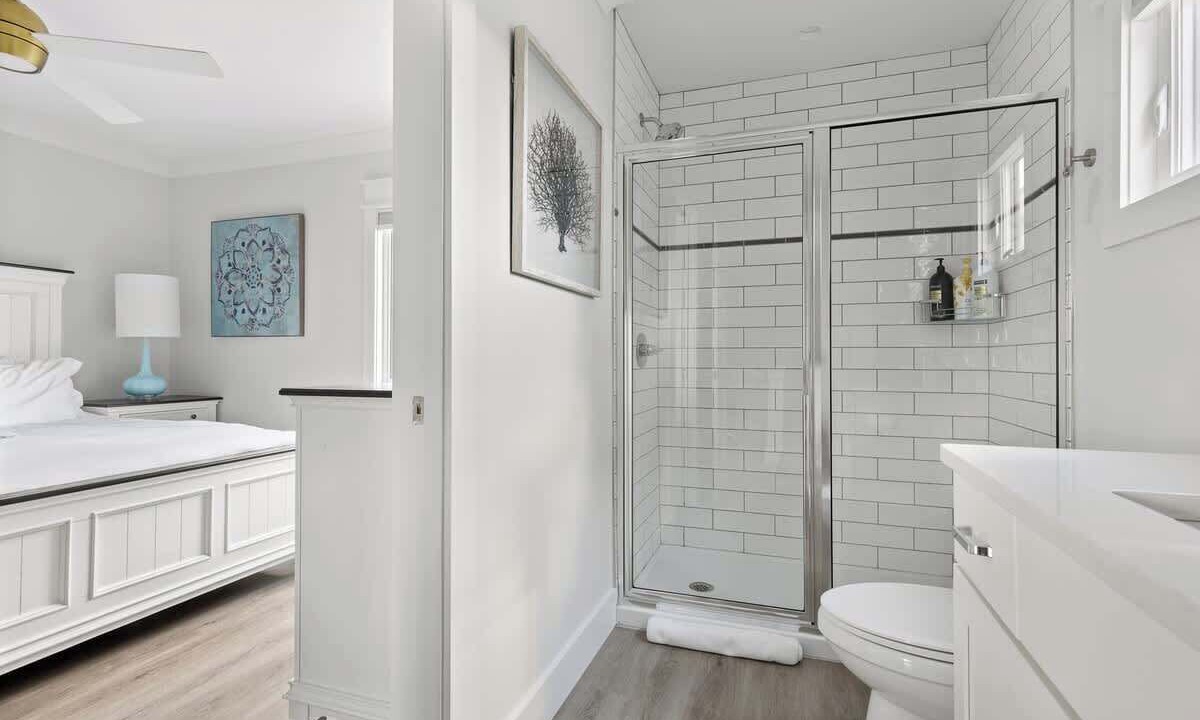 Photo of Bathroom in River District