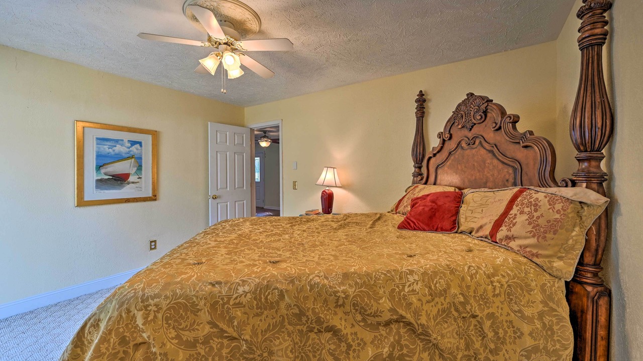 Photo of Bedroom in Piper Gap