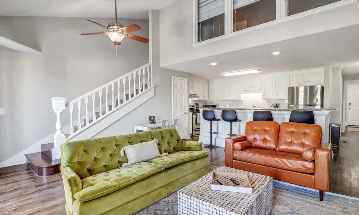 Photo of Livingroom in Statesboro