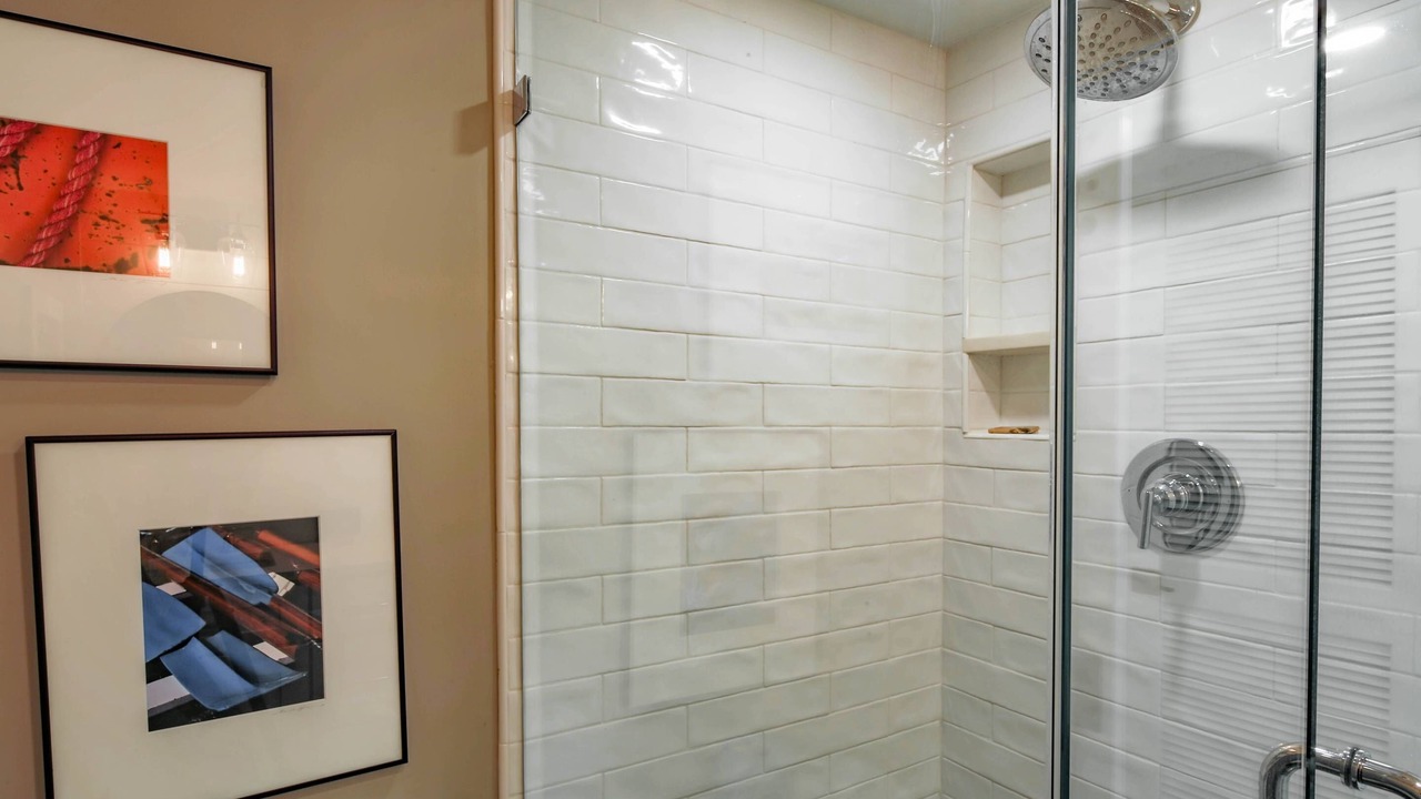 Photo of Bathroom in Harbour Town