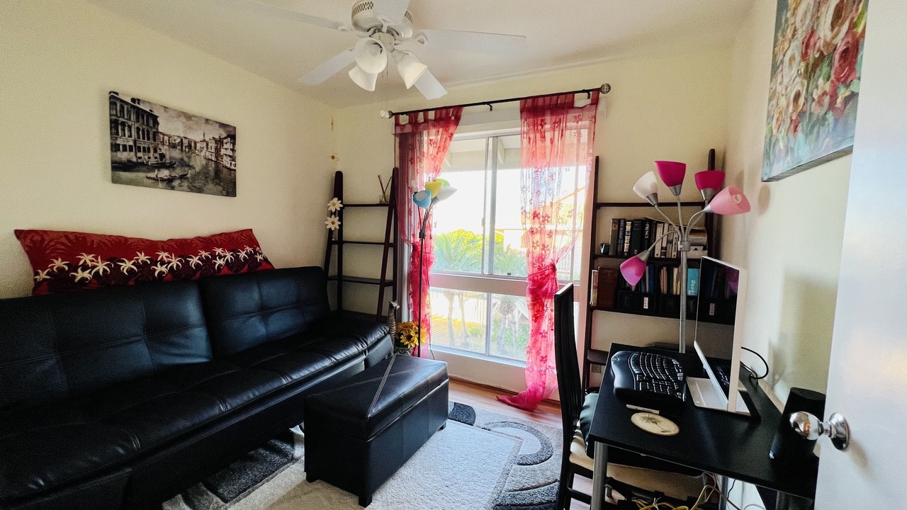 Photo of Livingroom in Kapolei