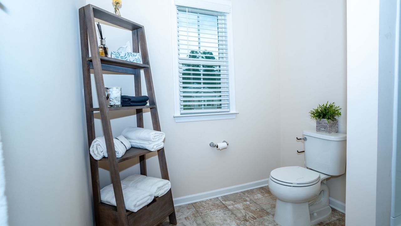 Photo of Bathroom in Bowling Green