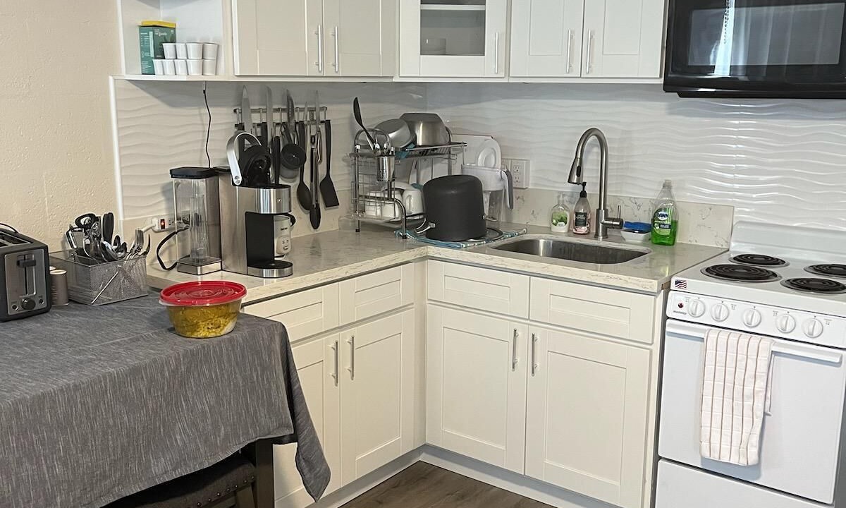 Photo of Kitchen in Waianae