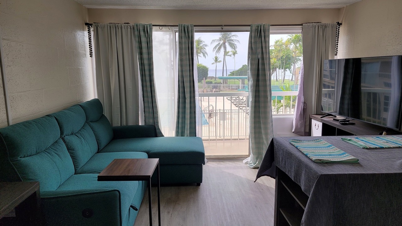 Photo of Livingroom in Waianae