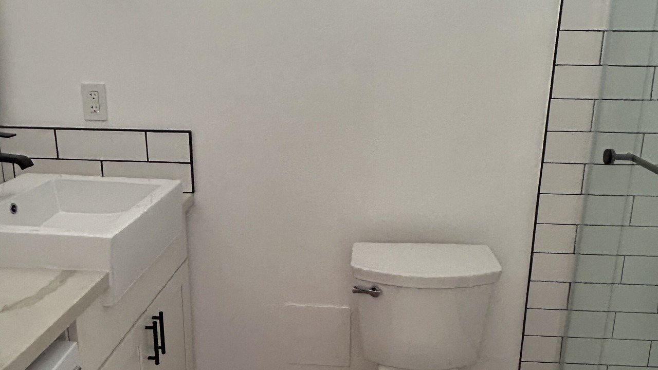 Photo of Bathroom in Makaha