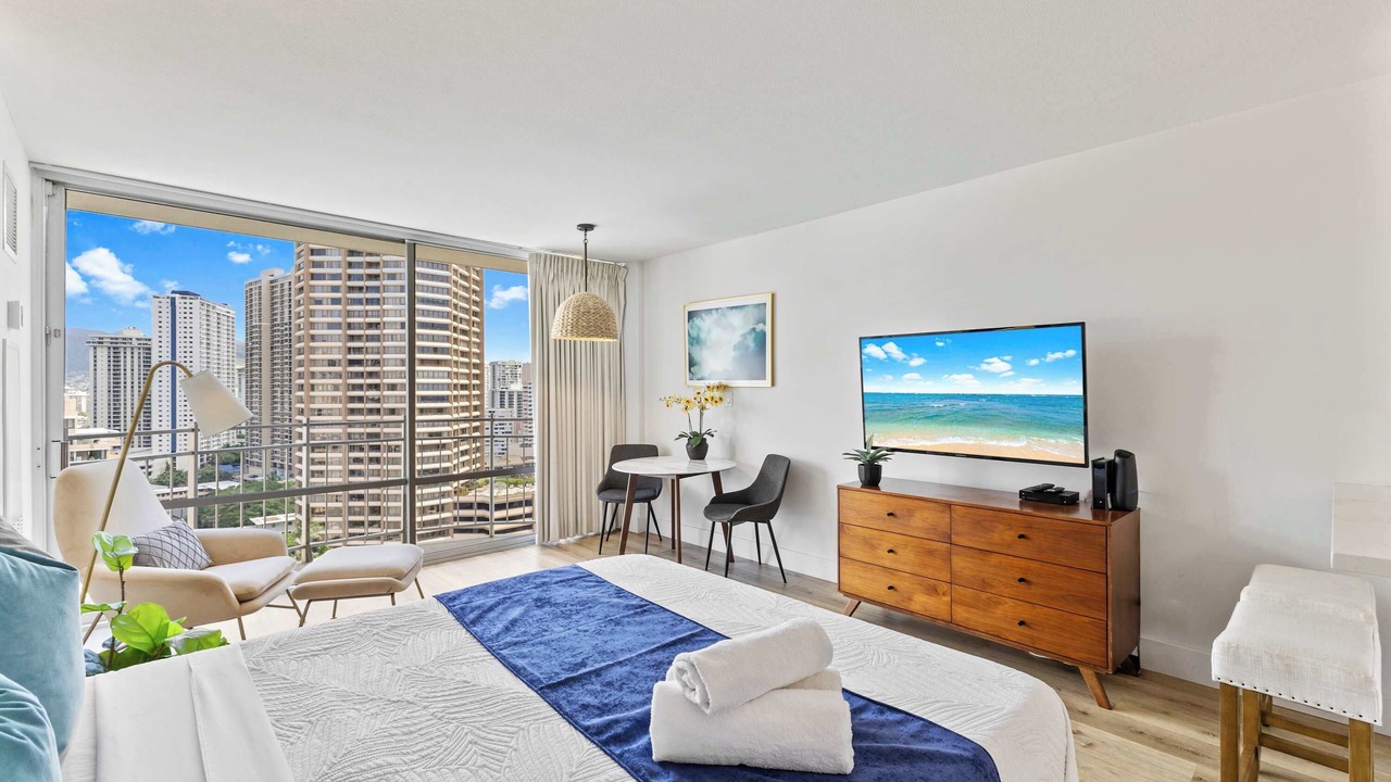Photo of Bedroom in Waikiki