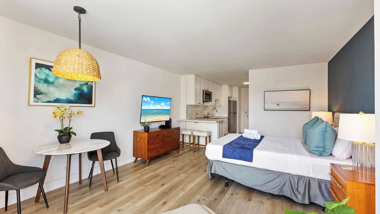 Photo of Bedroom in Waikiki