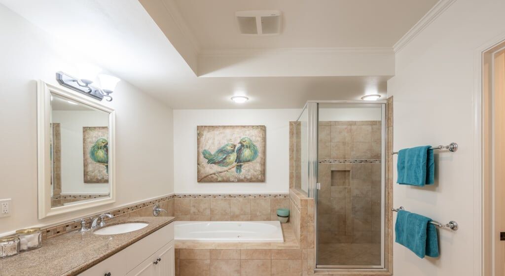 Photo of Bathroom in Kulalani