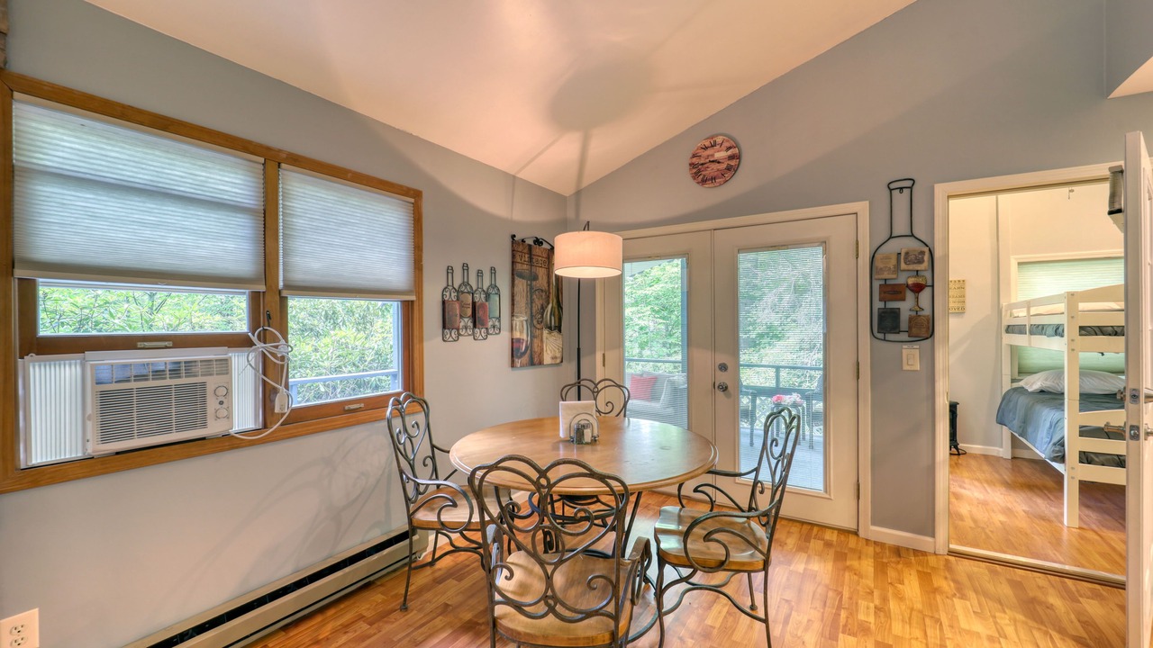 Photo of Bedroom in Newland